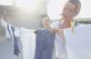 Как да премахнете упоритите петна от дрехите - химически и народни средства за различни видове петна