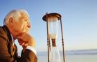 At what age do Russian pensioners retire?